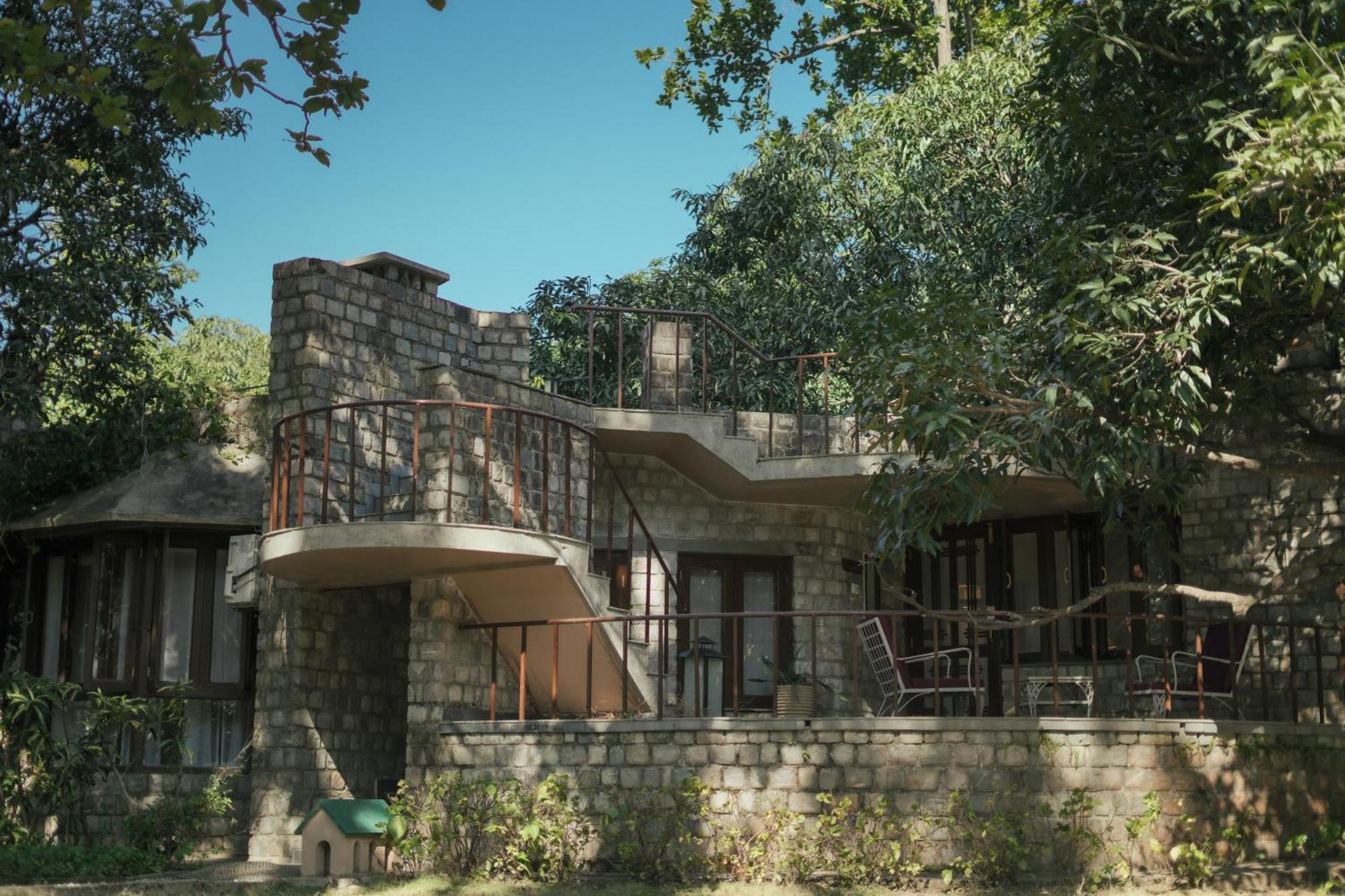 The Den Corbett Resort Chilkiya Range Exterior photo